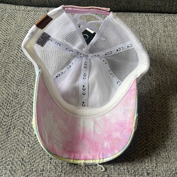 C.C PonyCaps Women's Cotton Candy/White Criss-Cross Cap Hat Adjustable - Picture 6 of 12